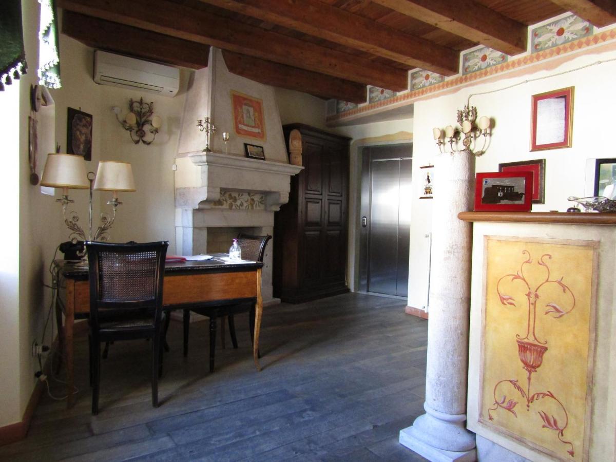 Antichi Feudi Dimora D'Epoca Hotel Teggiano Bagian luar foto