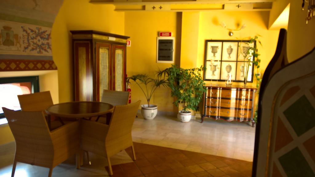Antichi Feudi Dimora D'Epoca Hotel Teggiano Bagian luar foto